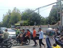 Turlalin Polsek Narmada Bikin Salat Jumat di Masjid Nurul Jihad Kondusif