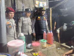 Patroli Imbangan Ops Mandalika Rinjani, Polsek Gunungsari Sisir Cafe Tuak