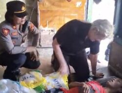 Jumat Menyapa, Kapolsek Lingsar dan Fiona Foundation Salurkan Bansos untuk Penyandang Disabilitas