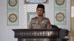 Jumat Keliling di Pringgabaya, Kapolres Lotim Ajak Warga Waspada Hoaks